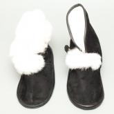 «Снегоходы» - это практичная и теплая зимняя обувь, которой не страшен ни снег, ни мороз.